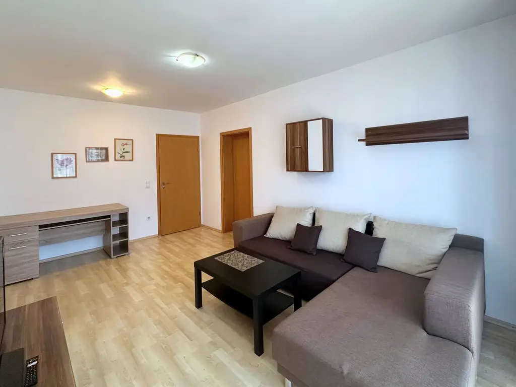 Apartament 2 camere mobilat și utilat cu vedere superbă spre Tâmpa