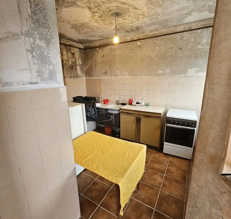 Apartament 3 camere, Ultracentral, Costesti