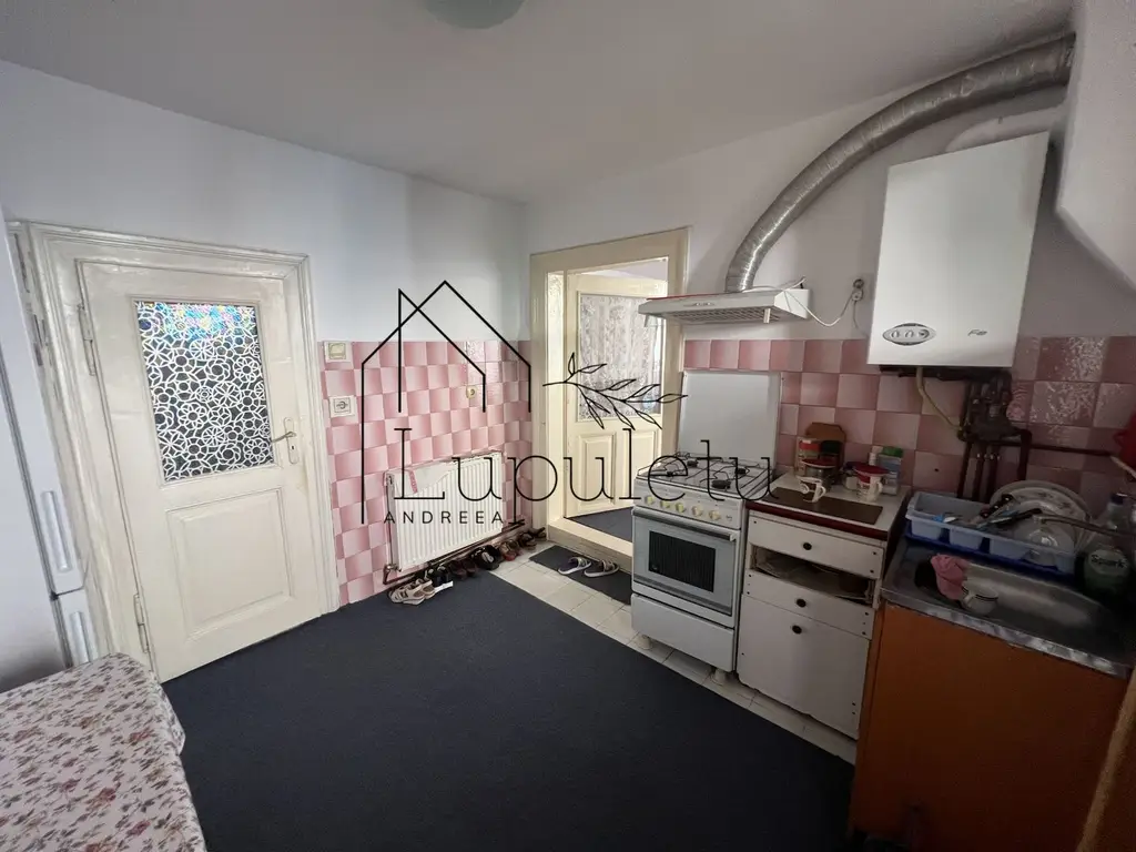 Casa Spațioasă | 140 MPU |3 Dormitoare | Piața Cibin
