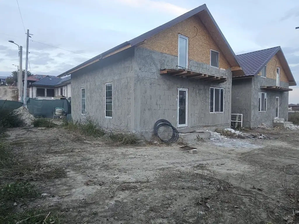 Vila noua, P+M, teren 350 mp - zona Bariera Traian - COMISION 0%