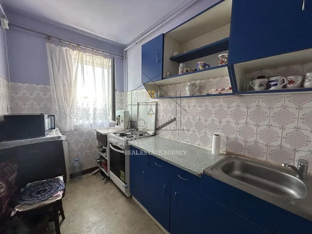 Apartament 2 camere decomandat, Manastur str Mehedinti