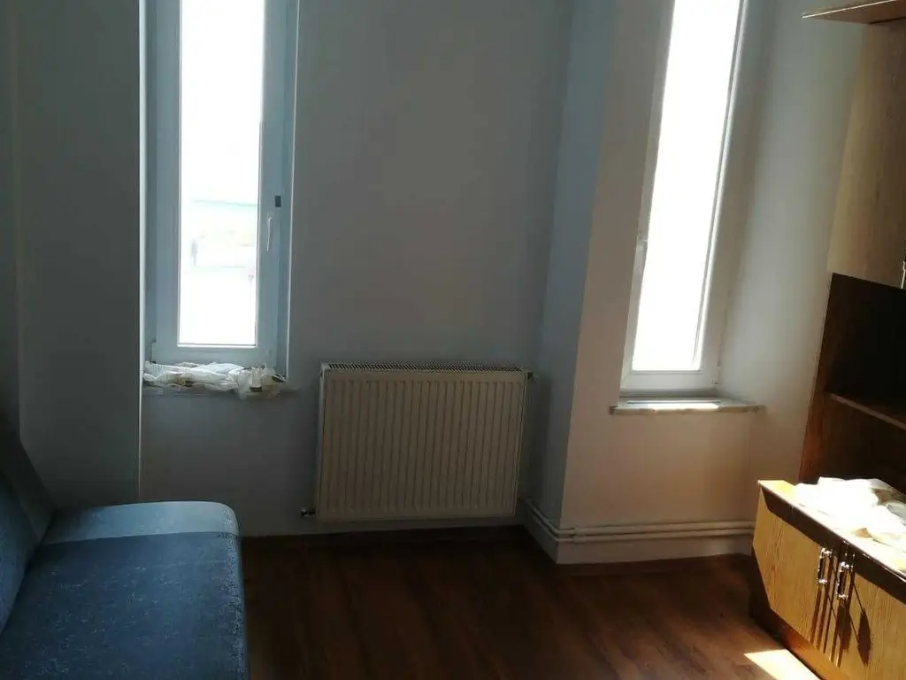 BRASADAS vinde ap 2 cam + living etaj 2 in zona Pta Romana.