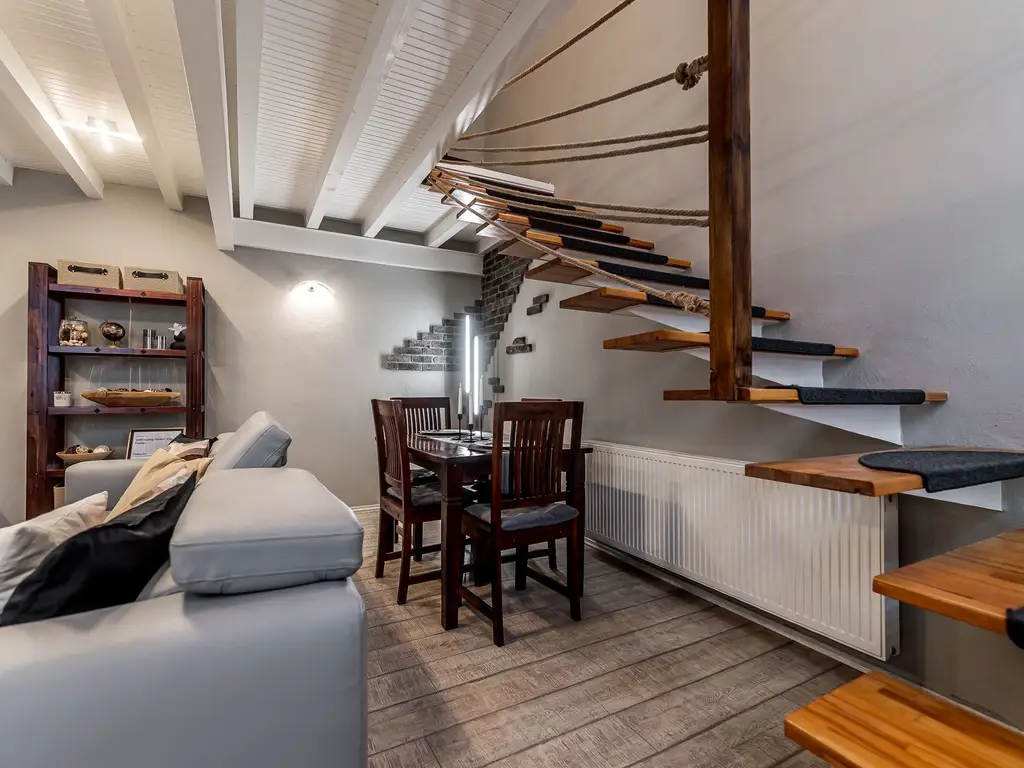 Apartament ultracentral | parter | mobilat și utilat