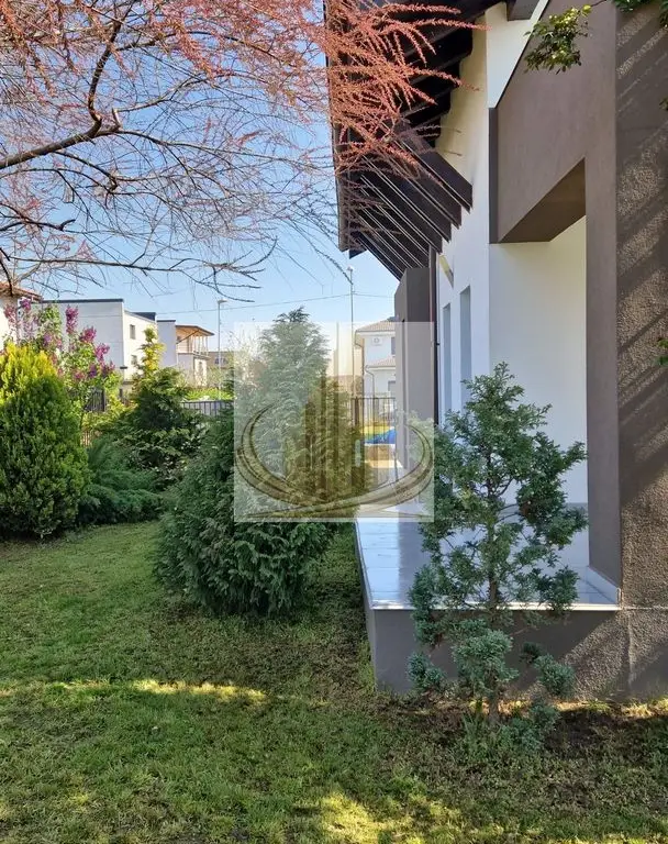 Casă Individuală | 4 Camere | Garaj | Curte Amenajată | Dumbravita