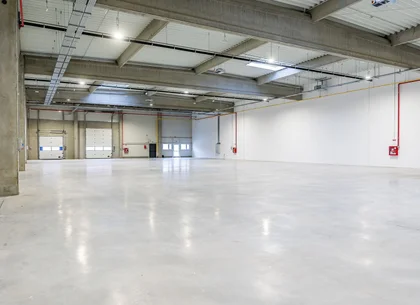 4646 mp - Hala industriala de inchiriat in Parc Industrial Arad