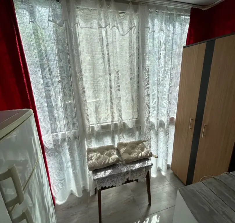 Apartament modern cu 3 camere luminos, disponibil pentru închiriere