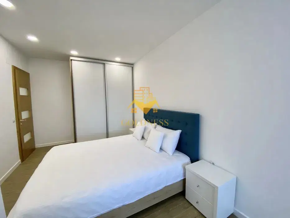 2 camere open space, mobilat si utilat modern, zona Platinia