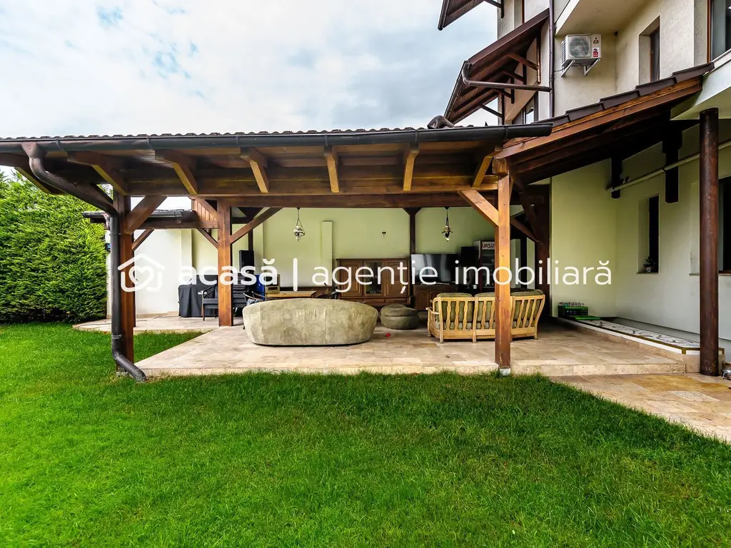 Vilă exclusivistă pe malul Mureșului – design modern si teren generos