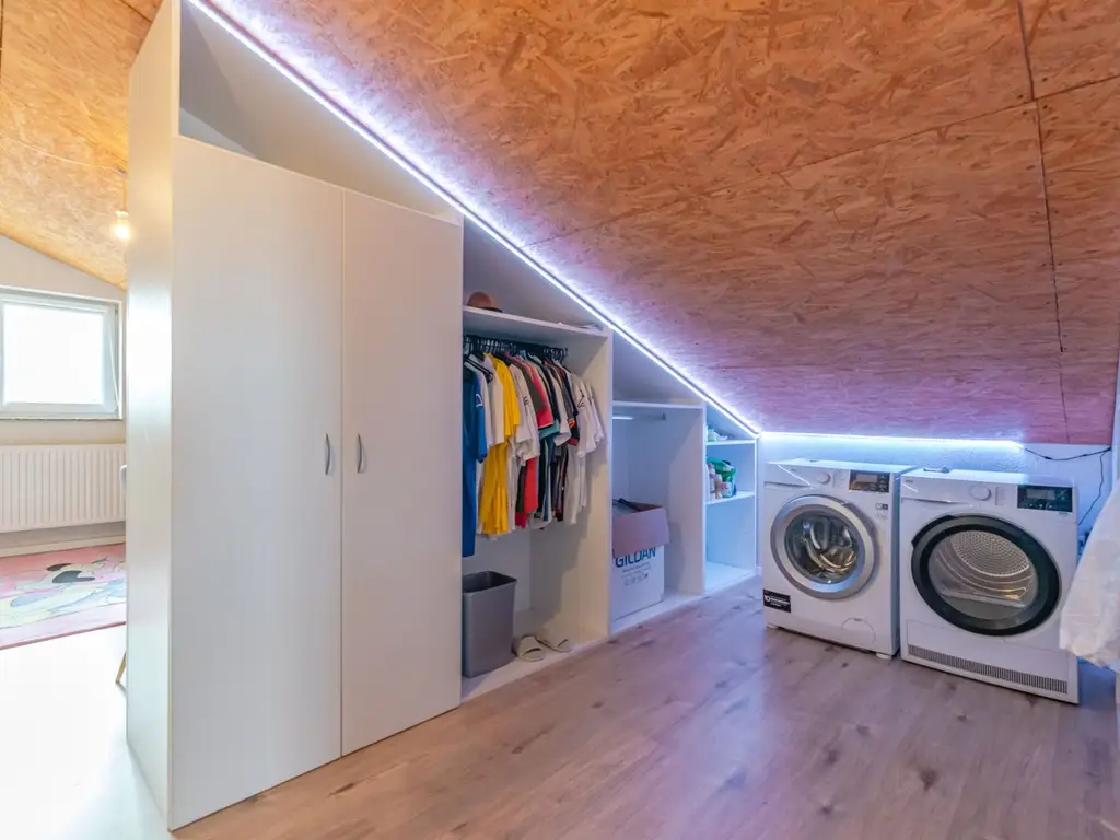 Casa mobilata utilata modern cartier Izvor Tarlungeni Brasov