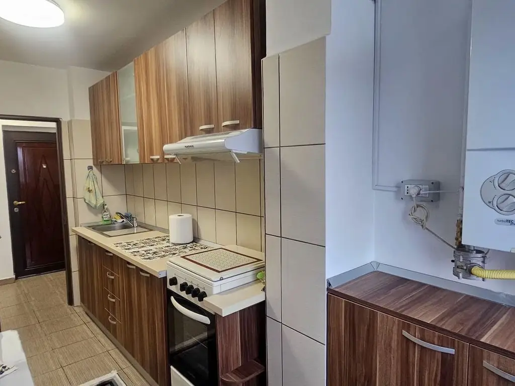 Apartament 2 camere renovat - Zona Tribunal - Papadie - Mobilat si utilat