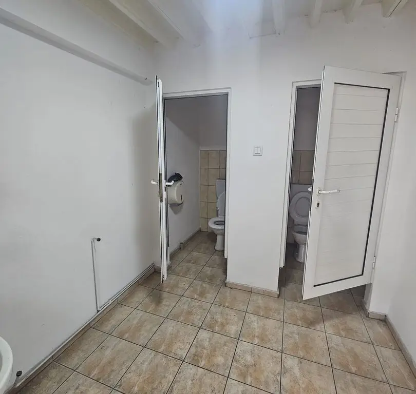 Hala industrială– 1.800 mp + birouri 400 mp | DN73, Maracineni