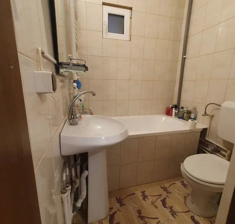 Vand apartament 2 camere