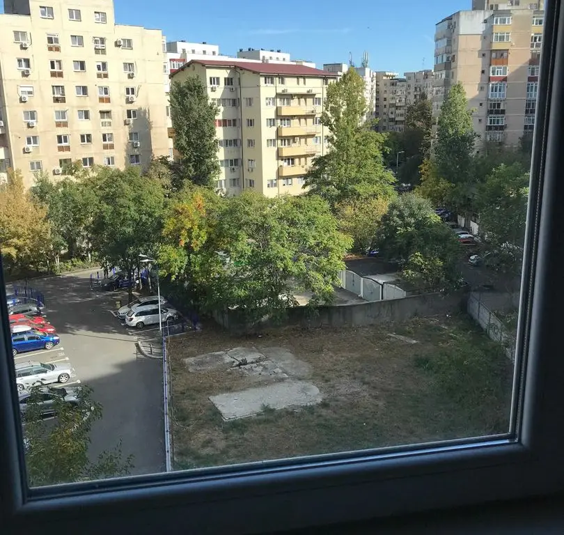 particular vand garsoniera zona tineretului sector 4