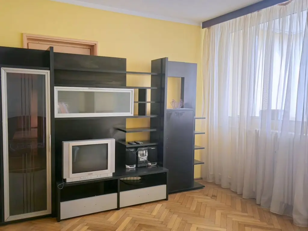 Apartament 3 camere de vanzare - Tiglina 1 - Strada Saturn - Etaj 2