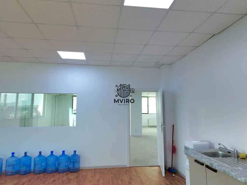 Spatiu de birouri de inchiriat in zona Grozavesti - cladire moderna cu fatada de