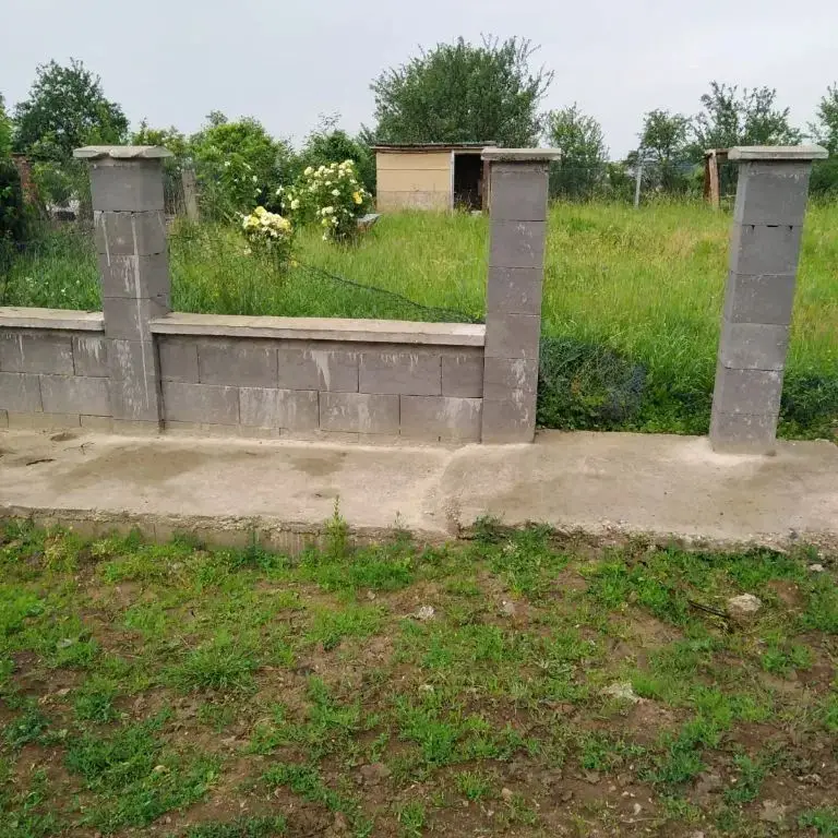 Ag EUROPA vinde teren intravilan cu toate utilitățile în Ardud.