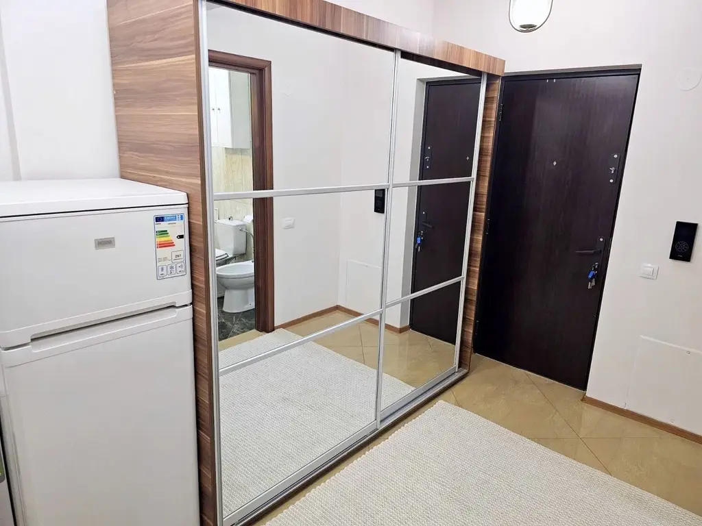 De inchiriat o camera Italian Residence, etaj 9/12, 420 euro