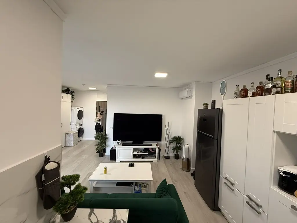 Ap. 2 cam, terasa, parcare, West Residence. 120.900 E neg. Comision 0