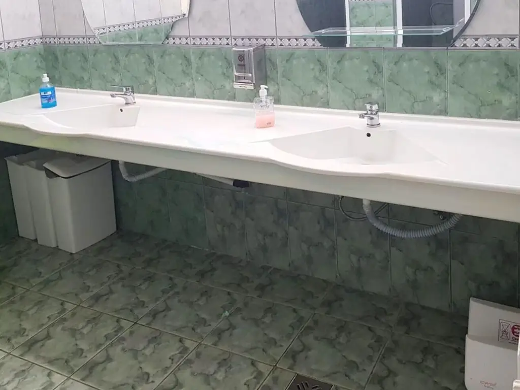 Hotel cu arhitectură montană deosebită poziționare premium Sâmbătă de Sus