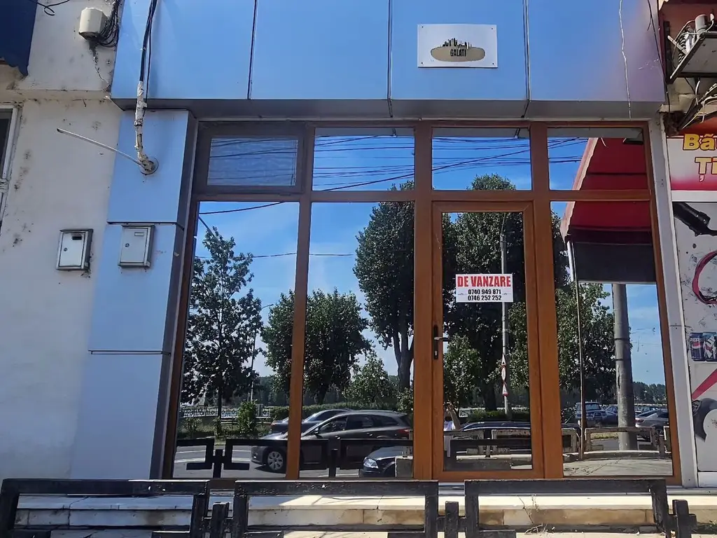 Spatiu comercial de inchiriat – 2 camere, 33 mp, zona Port