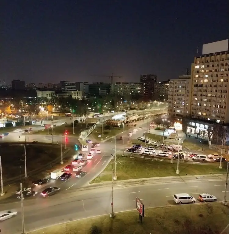 Proprietar Mosilor Obor metrou