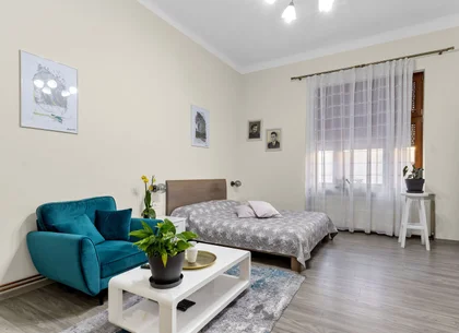 Apartament ultracentral cu 4 camere partial amenajat Comision 0