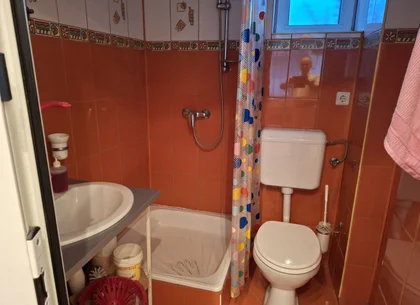BRASADAS vinde casa individuala 2 cam teren 6 ari Titulescu.