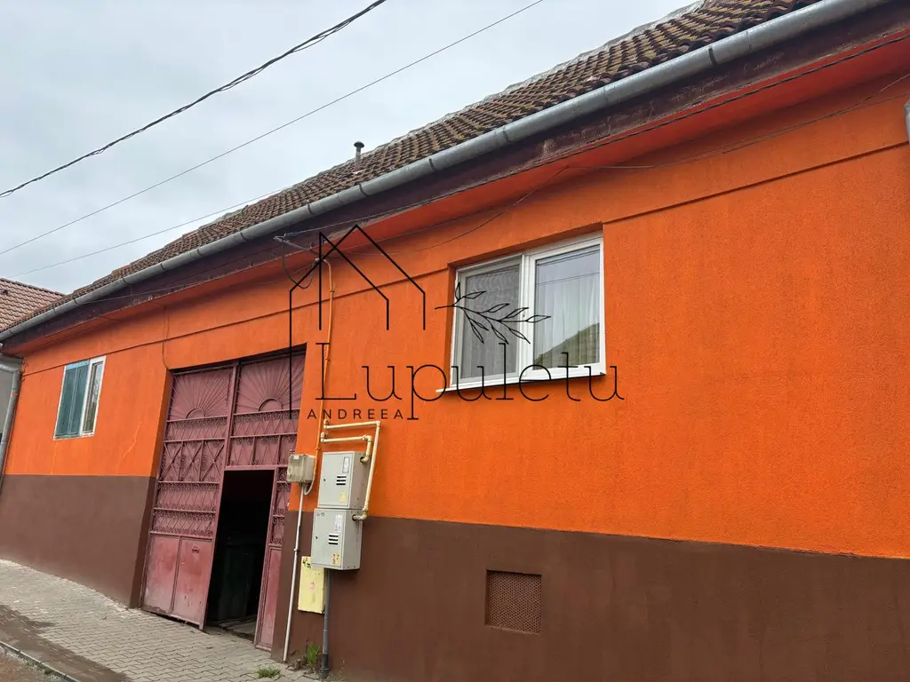 Casă de Vânzare în Bungard | 150 MPU | 2 Corpuri de Clădire