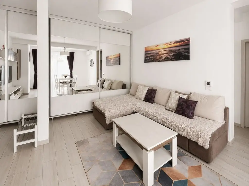 Apartament modern cu 3 camere de închiriat | Etaj 1 | 68 mp + terasă
