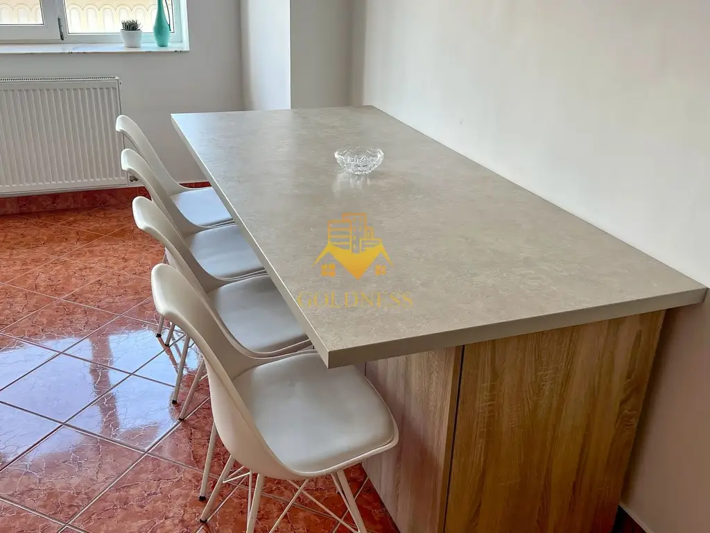 Comision 0%! Apartament 2 deco etaj 3/4 + boxa Intre Lacuri! RENOVAT!
