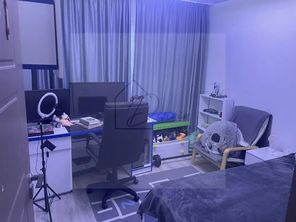 Comision 0% I Apartament 3 camere Piata Resita I Etaj 3/4 I Centrala