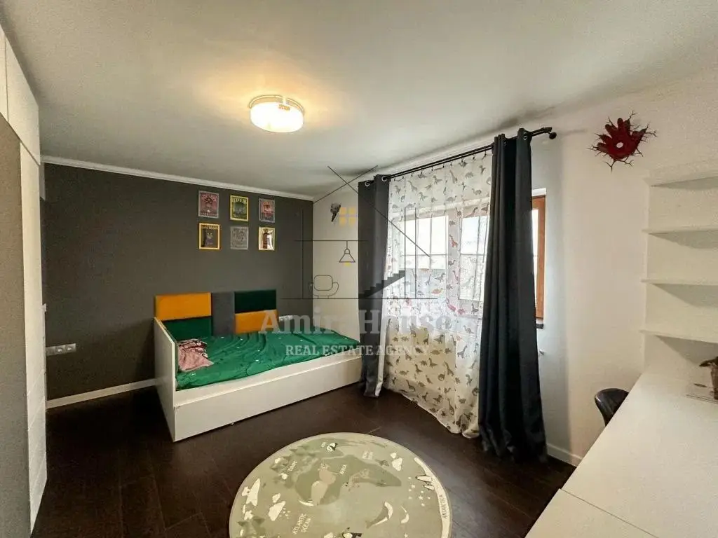 Apartament 3 camere, 107 mp, finisat, parcare, cartierul Europa
