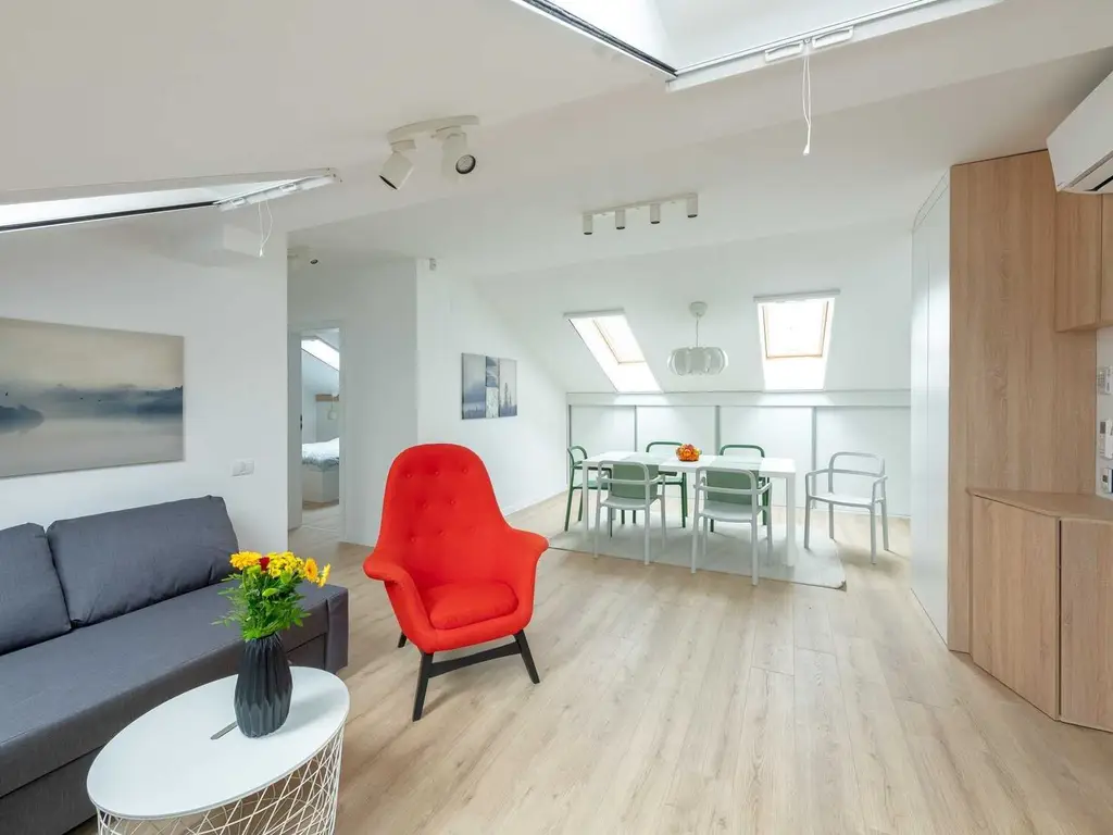 Apartament modern, complet mobilat și utilat – disponibil din 01.08.20