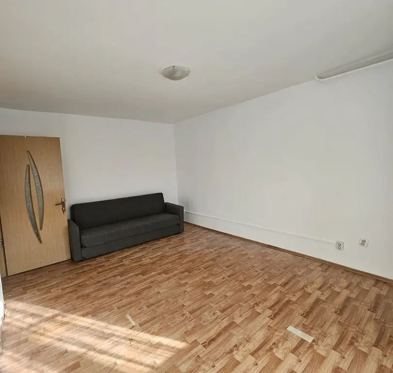 INCHIRIERE APARTAMENT 4 CAMERE | PARTER