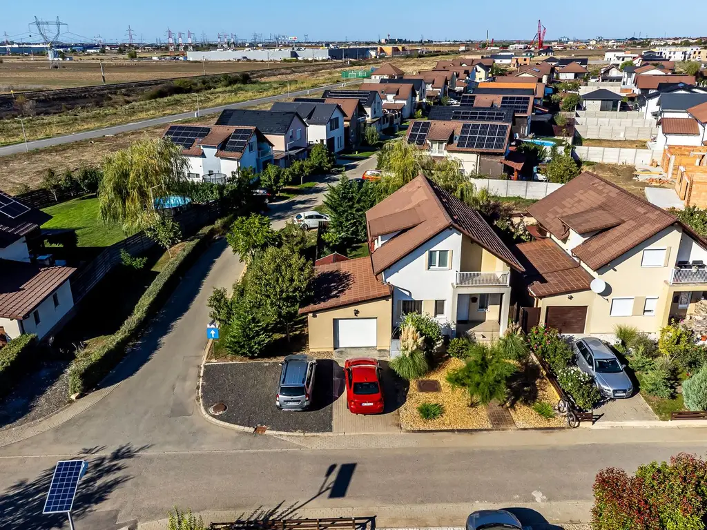 Casă de vânzare – Via Carmina, Vladimirescu -zonă rezidențială premium