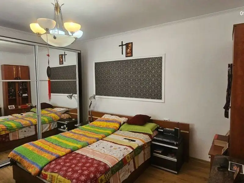 Casă + terasa, 50 mp - zona centrala - Grădina Publică -58000 euro