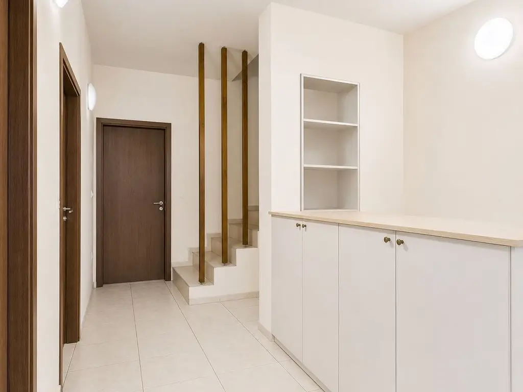 Casă individuală spațioasă cu teren de 987 mp | Ideală pentru locuință