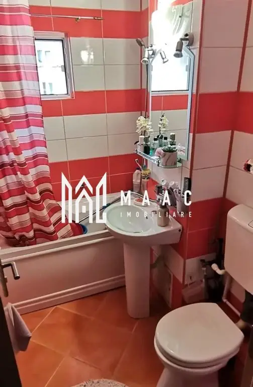Apartament 3 camere I Decomandat I Zona Vasile Aaron