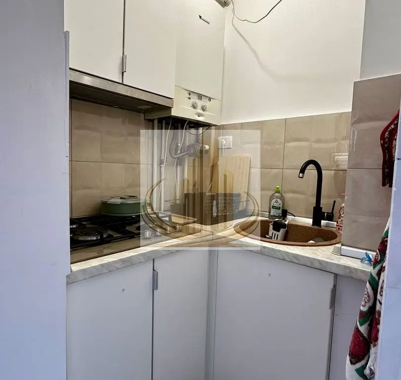 Apartament cu 4 camere si 2 bai | 84 mp | decomandat | zonă centrală