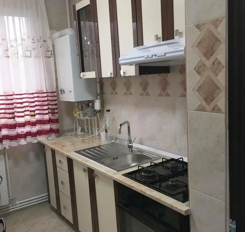 Apartament cu 2 camere,  etaj intermediar - Tiglina 1, Penny
