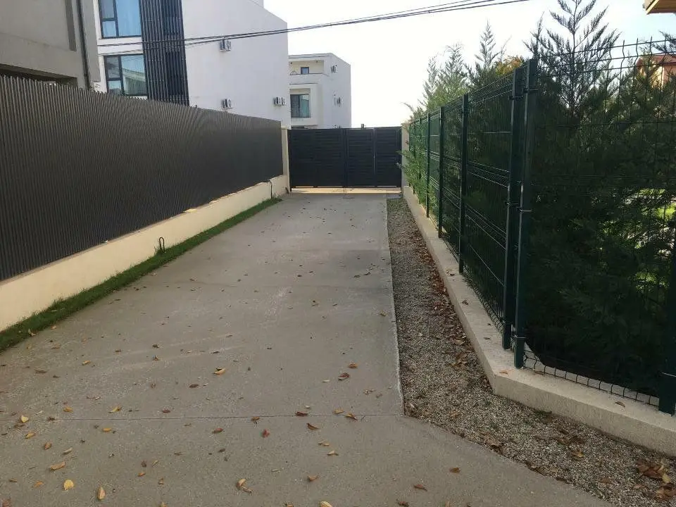 Vila individuală de vânzare strada Constelatiei Pipera