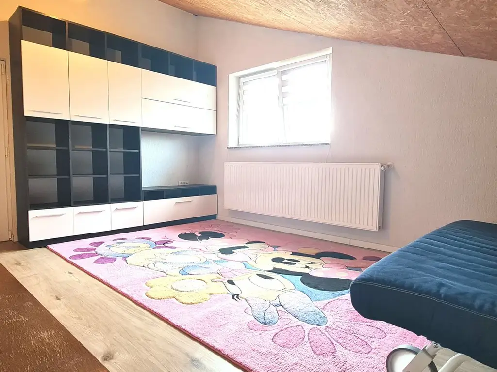 Casa semimobilata semiutilata modern cartier Izvor Tarlungeni Brasov