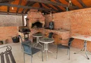 Vilă 5 dormitoare, 4 băi, 2 248mp teren, piscină. Preț: 229 000 E.