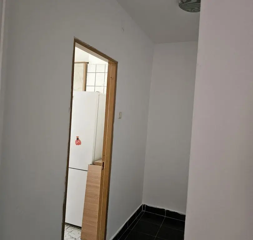 INCHIRIERE APARTAMENT 4 CAMERE | PARTER