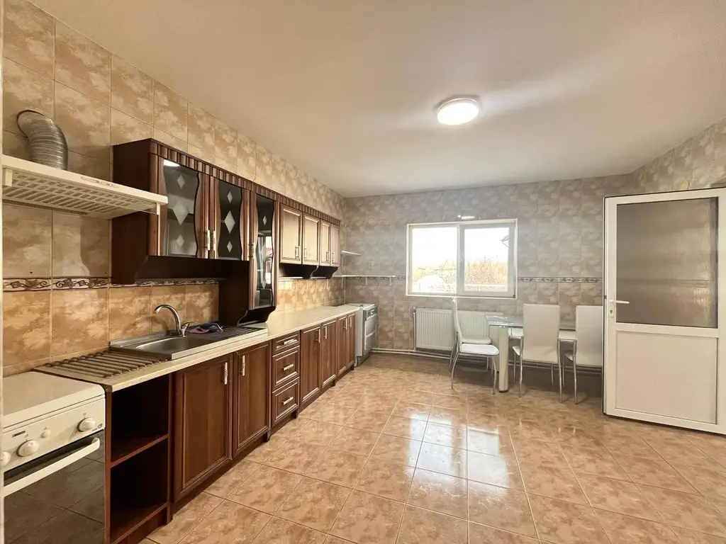 Inchiriere casa activitati office sau spatiu locativ Baneasa