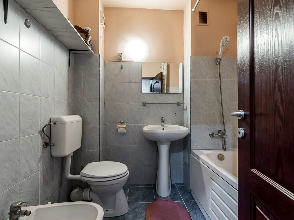 VANDUT! Apartament 1 camera - Petru Rares, Gradiste - COMISION 0