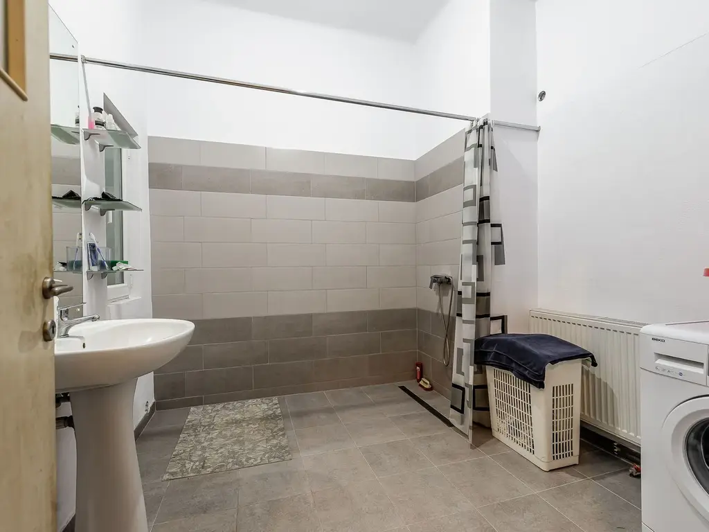 Apartament în Piața Catedralei, 93 mp utili.