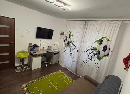 Apartament cu 3 camere, decomandat – Zona Fortuna