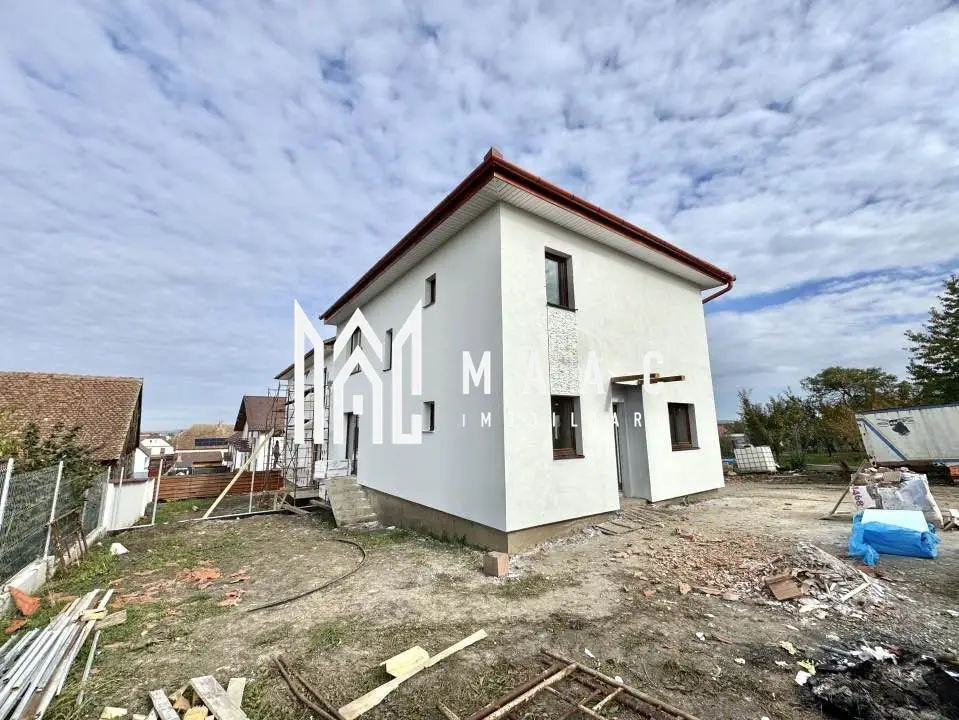 Casă Tip Duplex | 4 Camere | 2 Balcoane | Terasă | Șura Mică