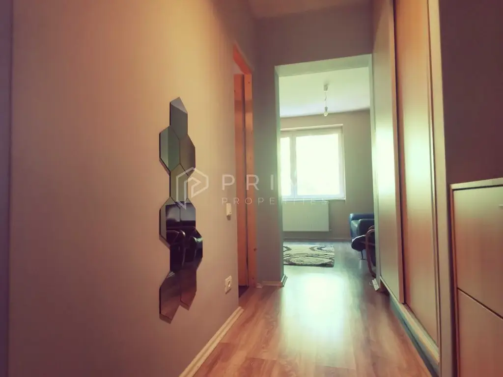 De închiriat: Apartament modern cu 1 cameră, în zona 7 Noiembrie